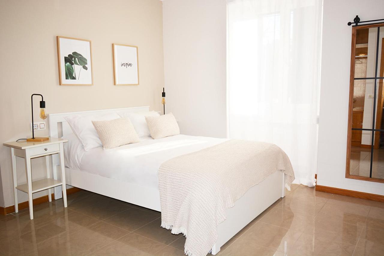 Galihost - Casa Con Enorme Jardin En Cambadosヴィラ エクステリア 写真