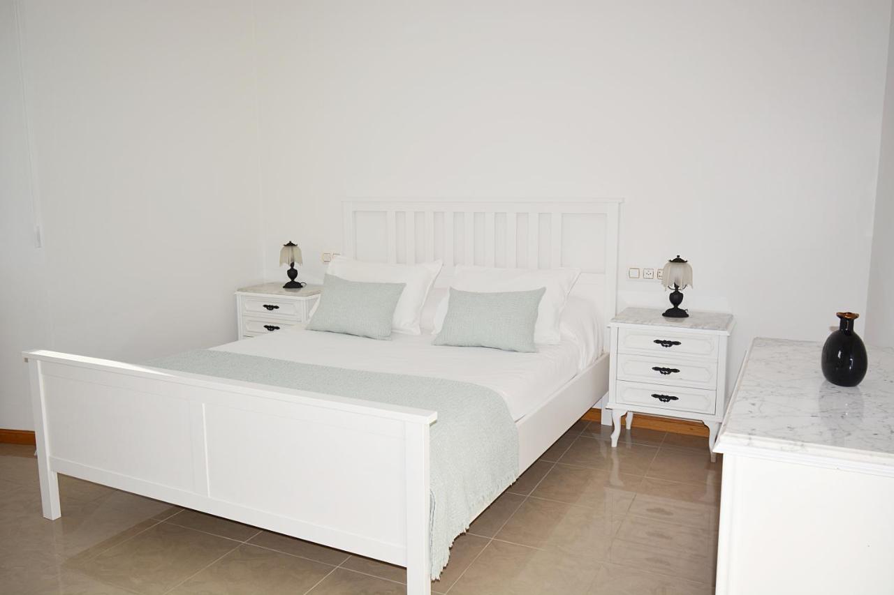 Galihost - Casa Con Enorme Jardin En Cambadosヴィラ エクステリア 写真