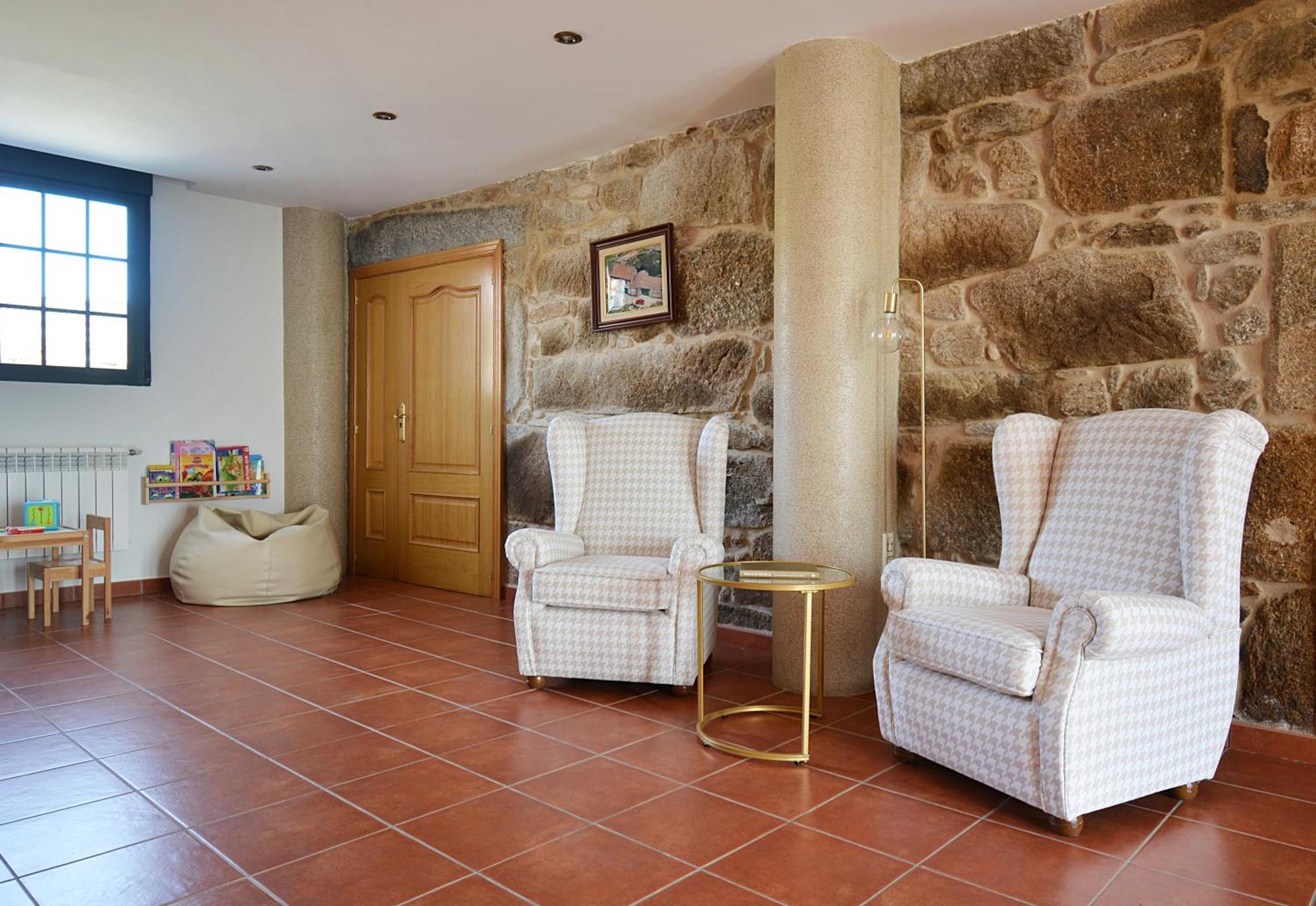 Galihost - Casa Con Enorme Jardin En Cambadosヴィラ エクステリア 写真